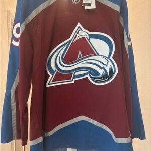 NWT Men’s Hockey Jersey Nathan Mackinnon Colorado Avalanche size 52
